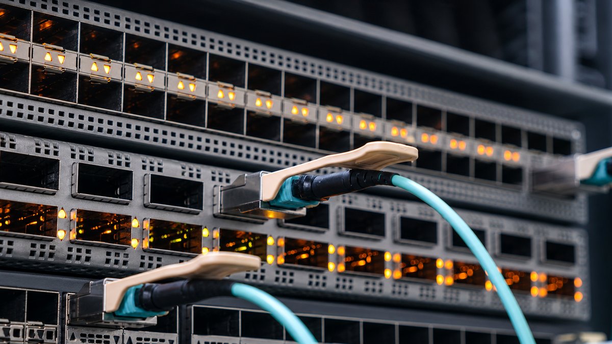 Clash 测速正常但网页仍慢：把 DNS、握手和下载阶段拆开看